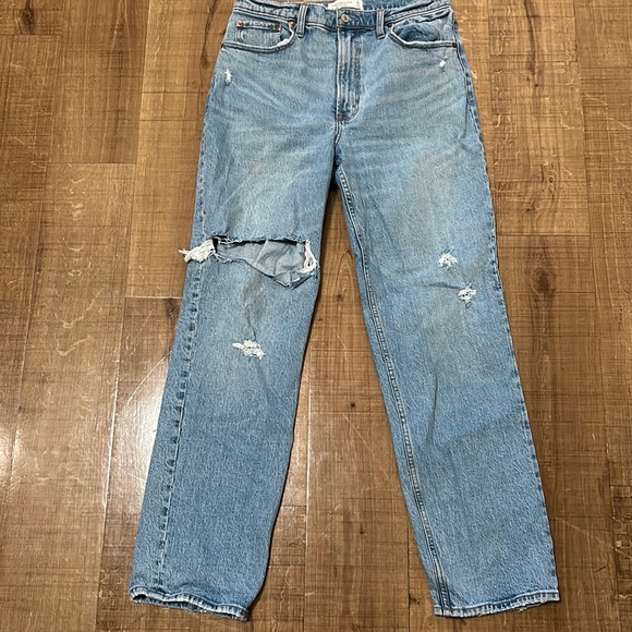 Abercrombie 90s High Rise Jeans - Picture 2 of 5